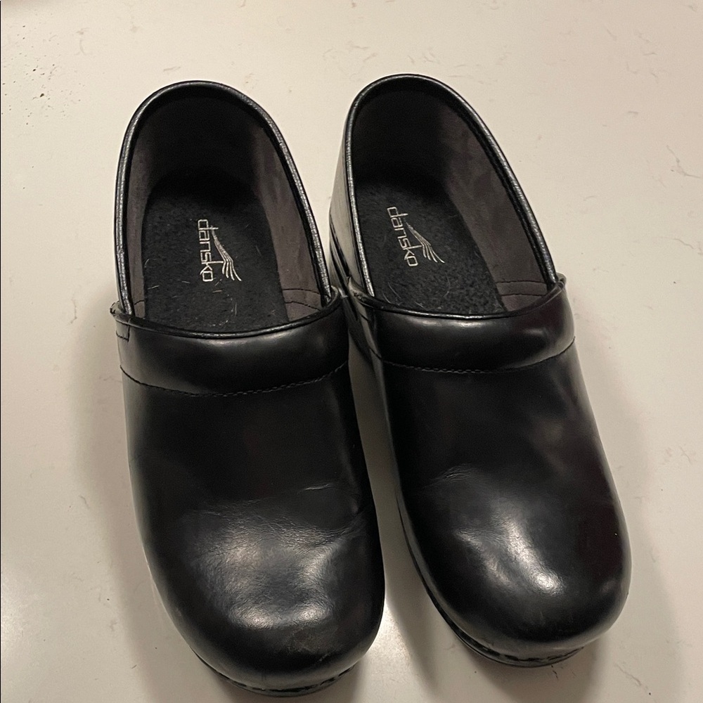 Dansko Black Leather Slip-On Clogs Size 39
